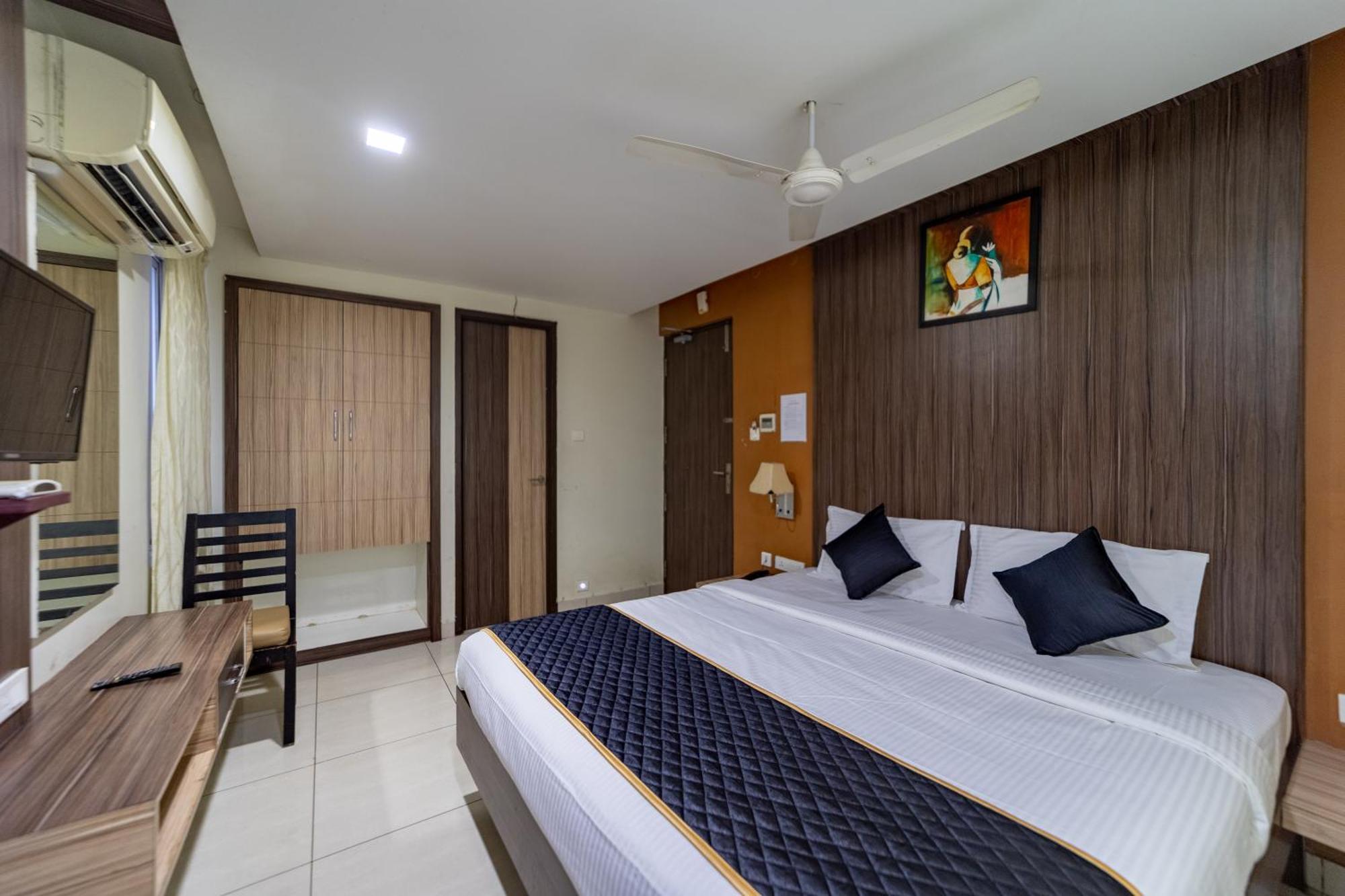 Отель Ranas Residency Tiruchirappalli Экстерьер фото