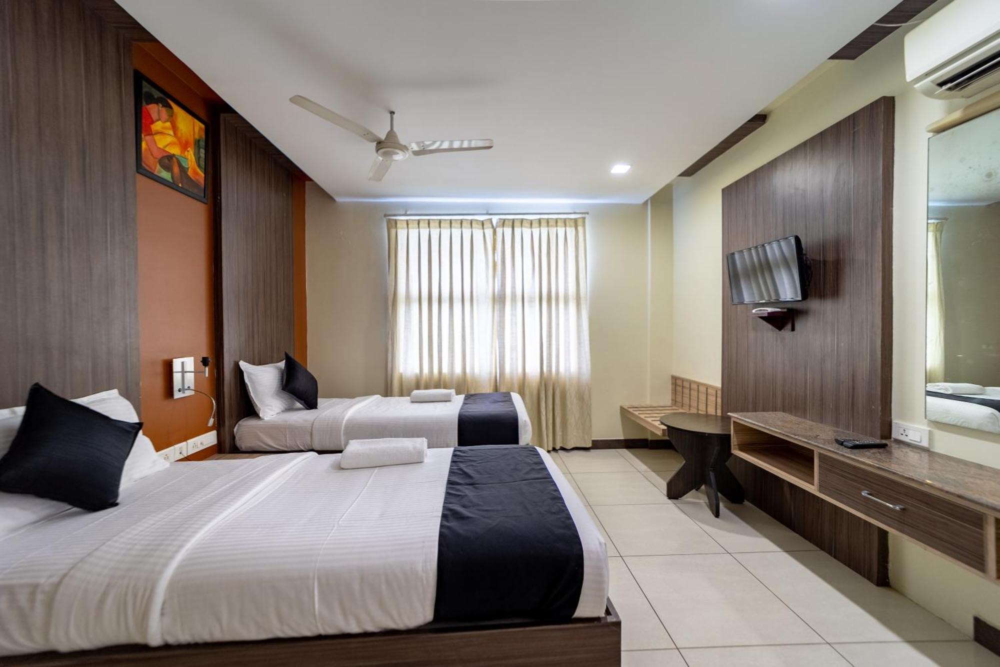 Отель Ranas Residency Tiruchirappalli Экстерьер фото