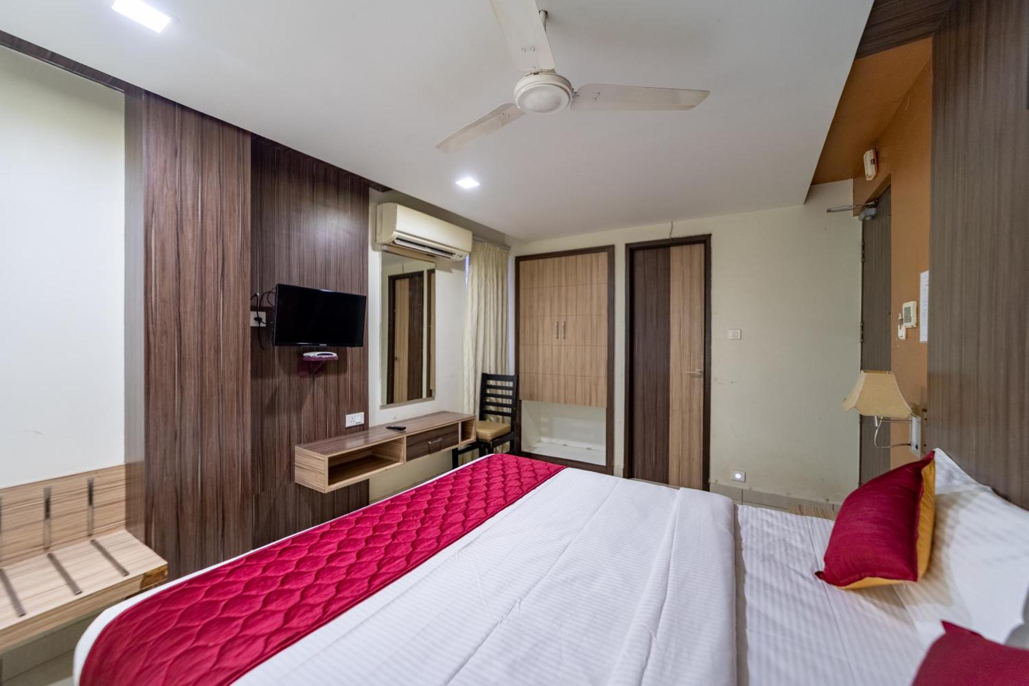 Отель Ranas Residency Tiruchirappalli Экстерьер фото